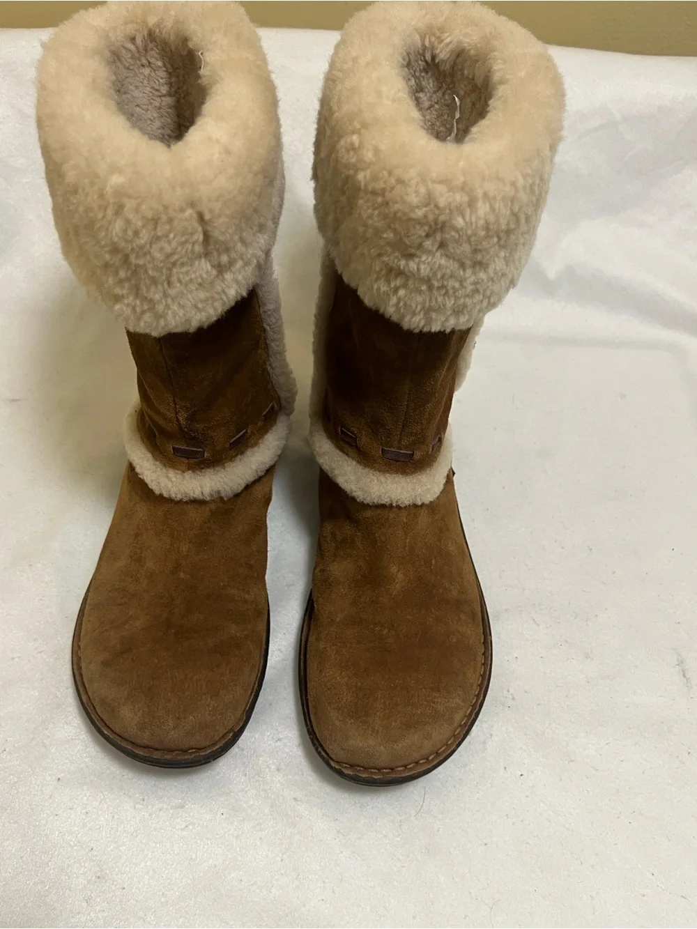 UGG Australia Elijo Chestnut/Tan Suede Shearling Winter Boots